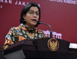 Sri Mulyani: THR dan Gaji ke-13 Strategi Pemerintah Stimulasi Ekonomi Nasional